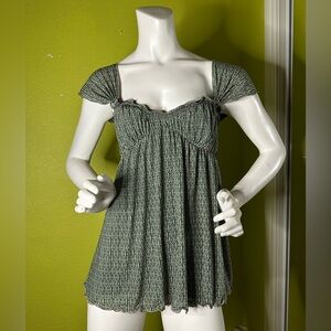 Max Studio Green/White/Black Sleeveless Blouse